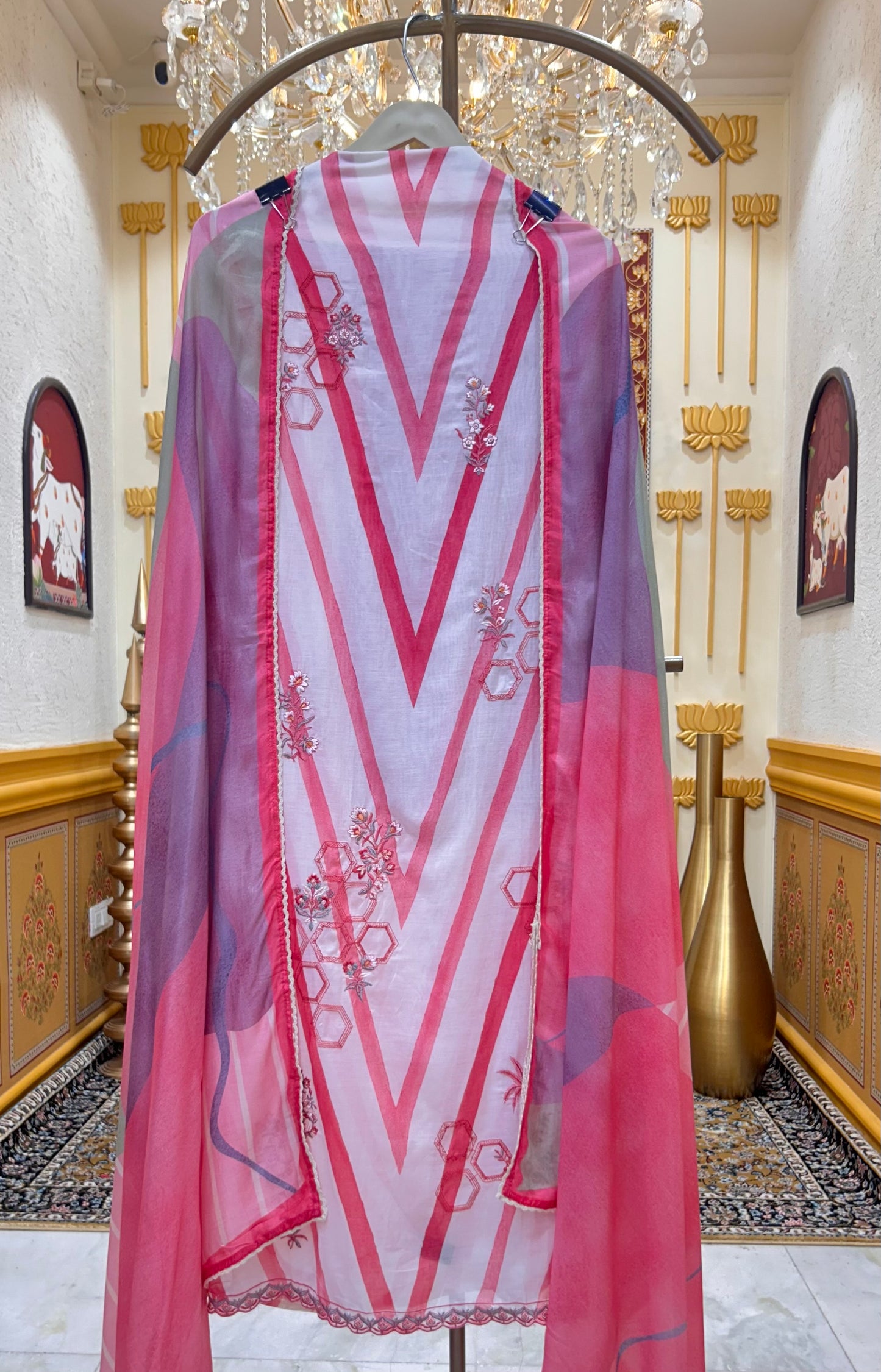 Aafreen Mul Chanderi Suit (Pink)