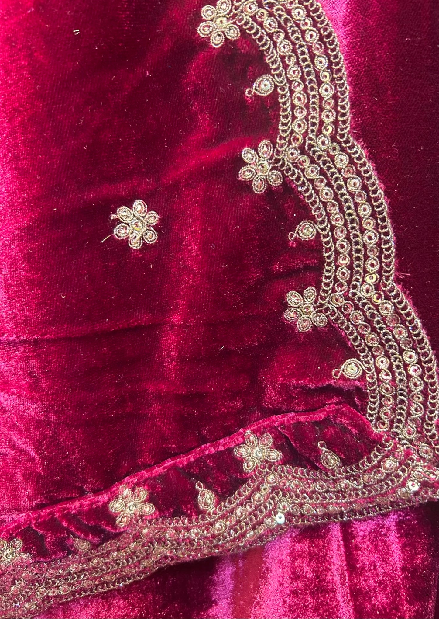 Vareesha Velvet Suit