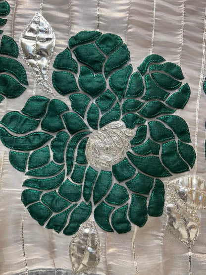 Ariyah Appliqué Élan Suit (Ivory & Green)