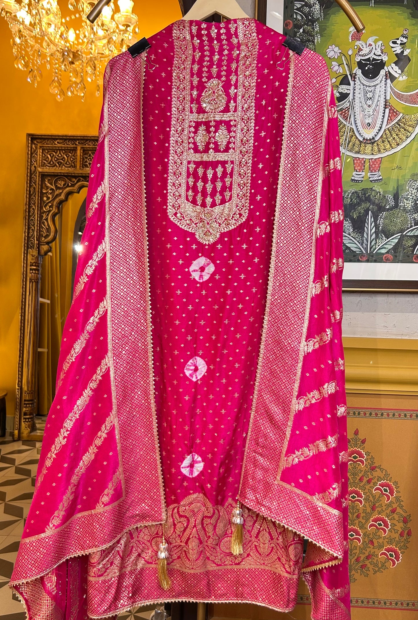Raavya Banarasi Suit (Pink)