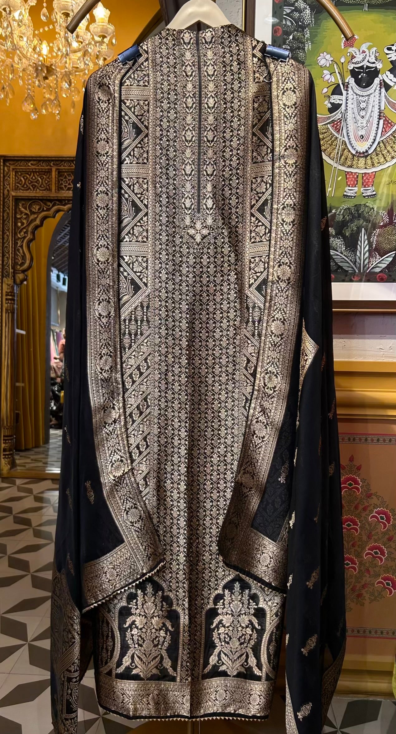 Zehn-e-Riwaayat (Black)