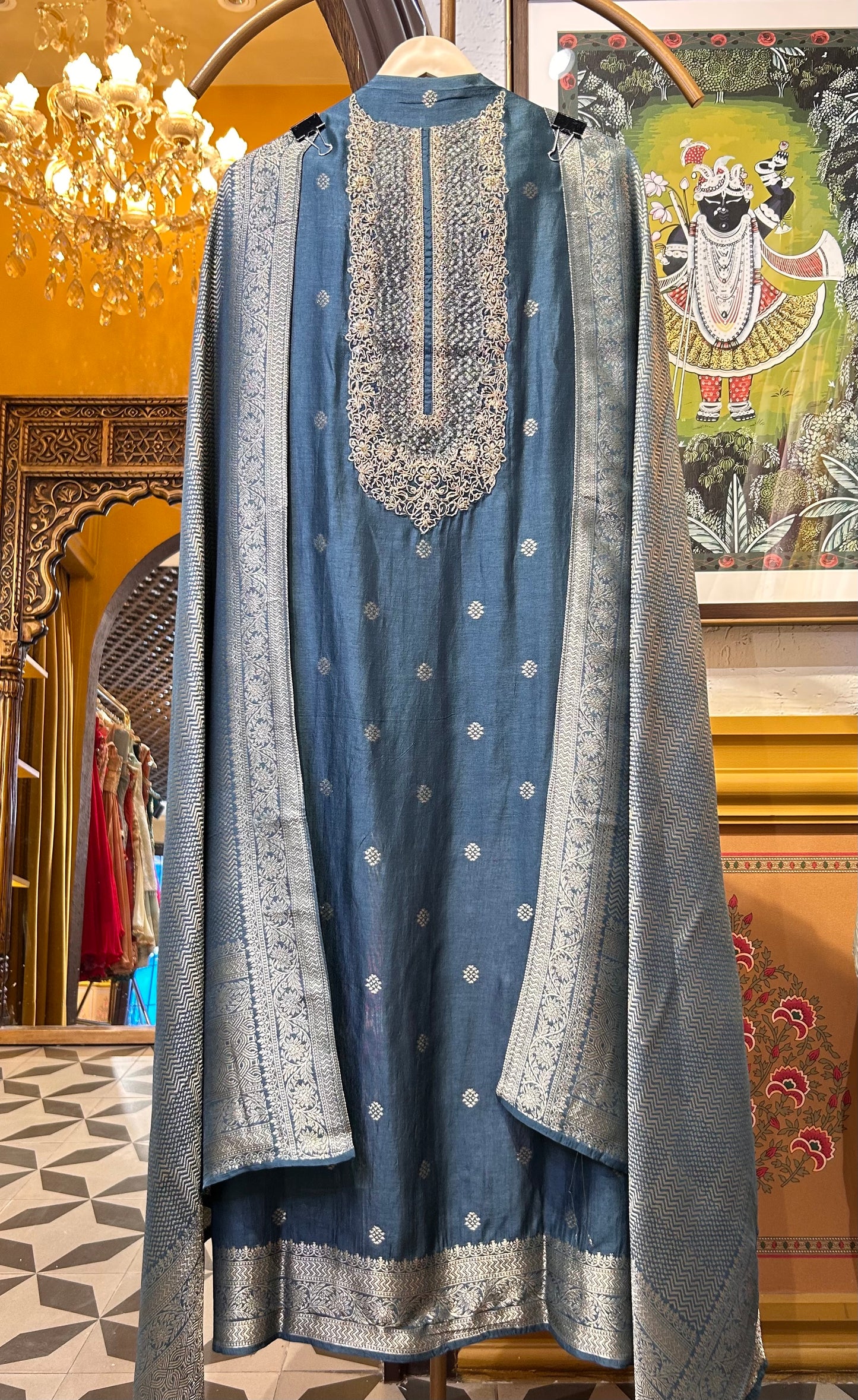 Svaréa Royale Pure Silk Suit