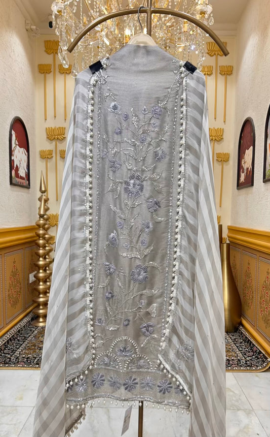 Zarehza Cutdana Élan Suit (Silver Grey)