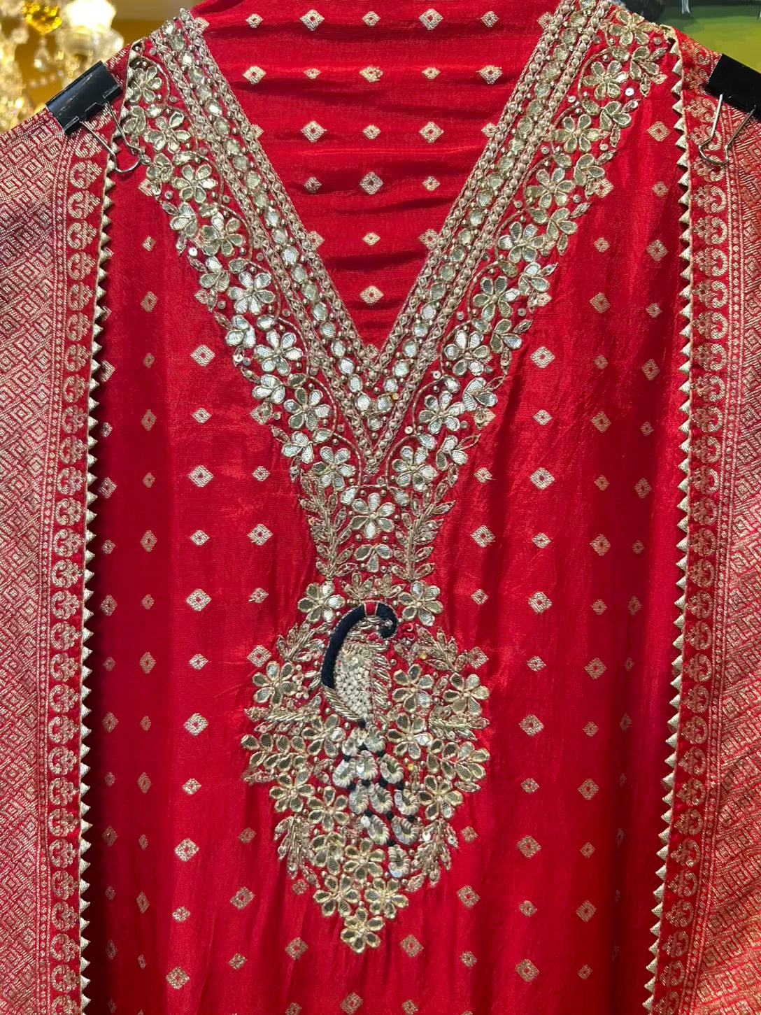 Zarfeenah Banarasi Suit (Red)