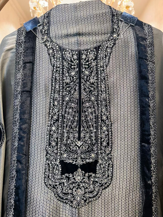 Velmora Velvet Naqsh Suit (Black)