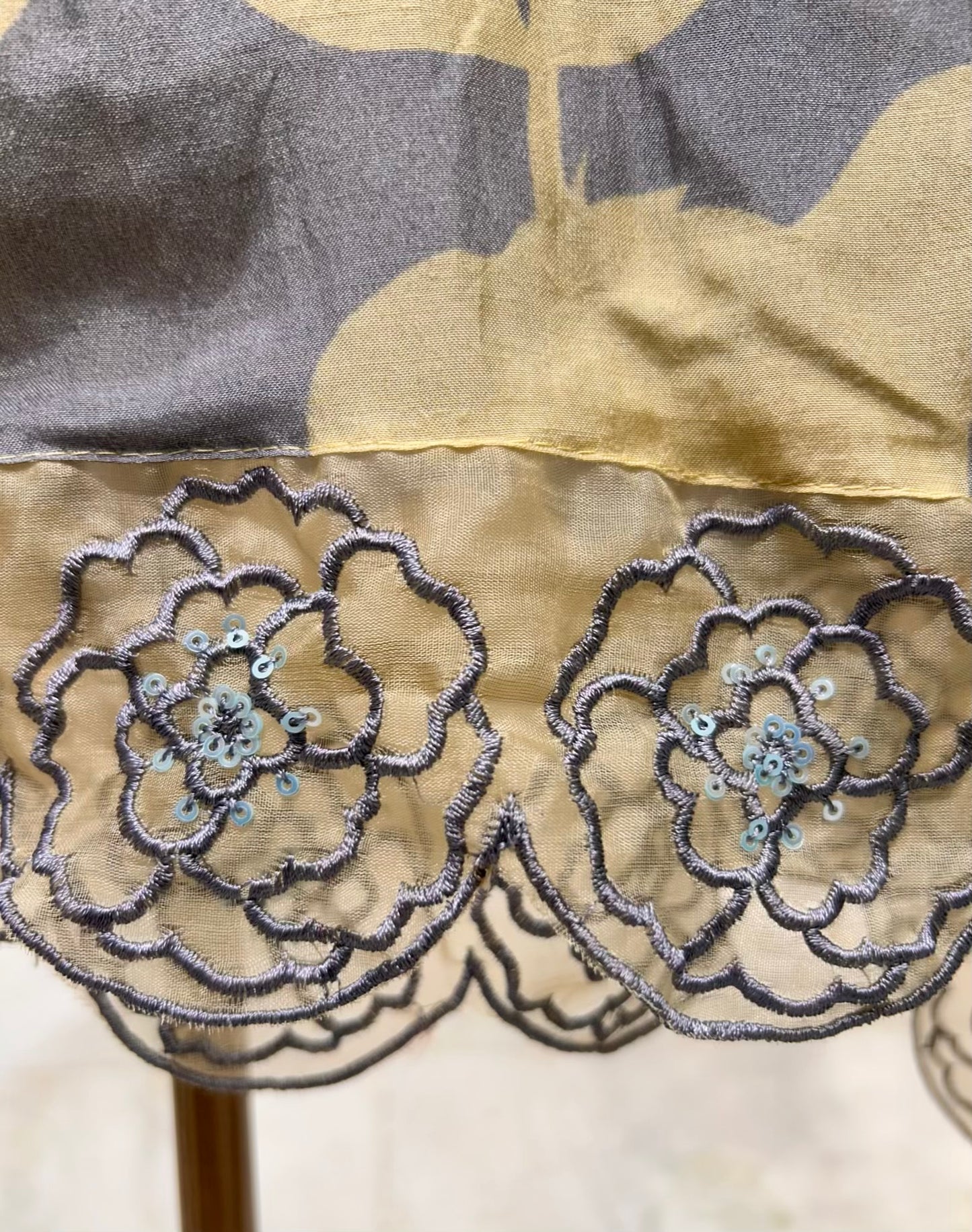 Mehrua Sequin Grace Suit (Grey)