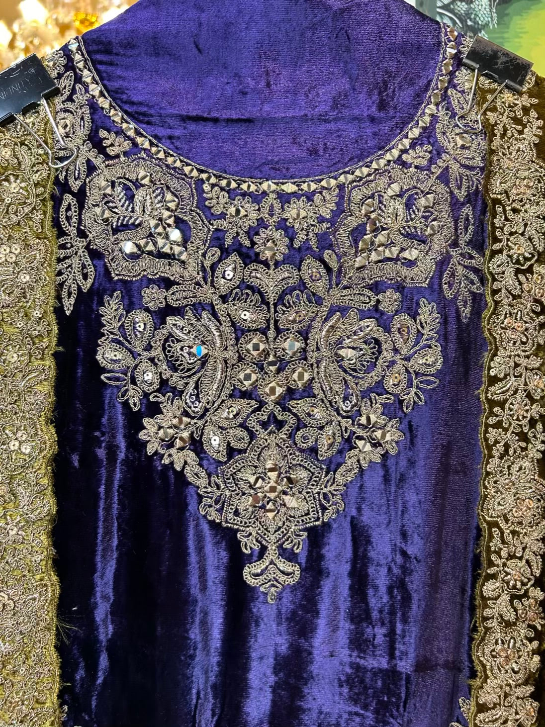 Zareefa-é-Velvet Suit (Purple)