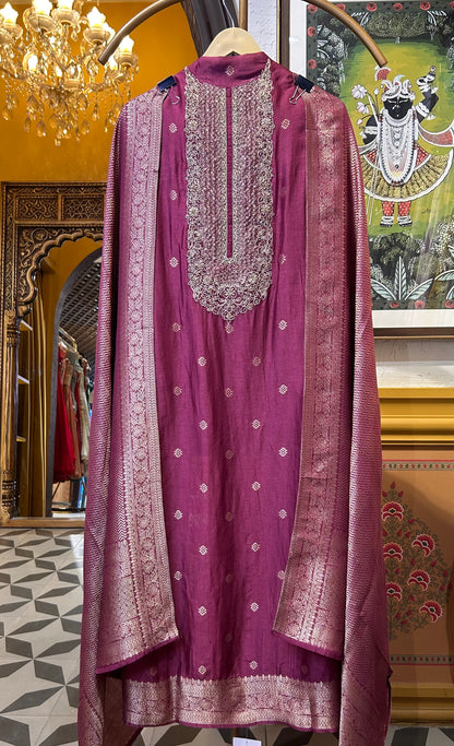 Svaréa Royale Pure Silk Suit