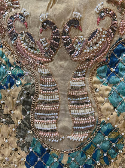 Merzara LumiGarara Suit (Ivory & Blue)