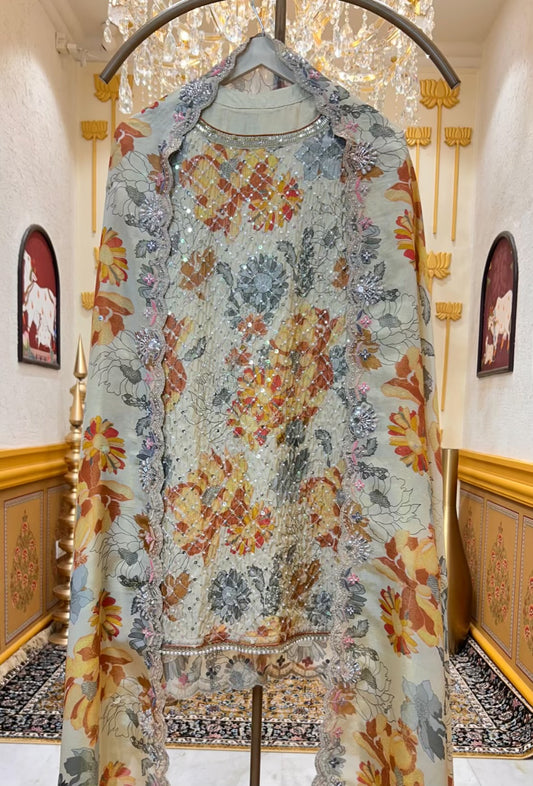 Merzara LumiGarara Suit (Ivory & Yellow)