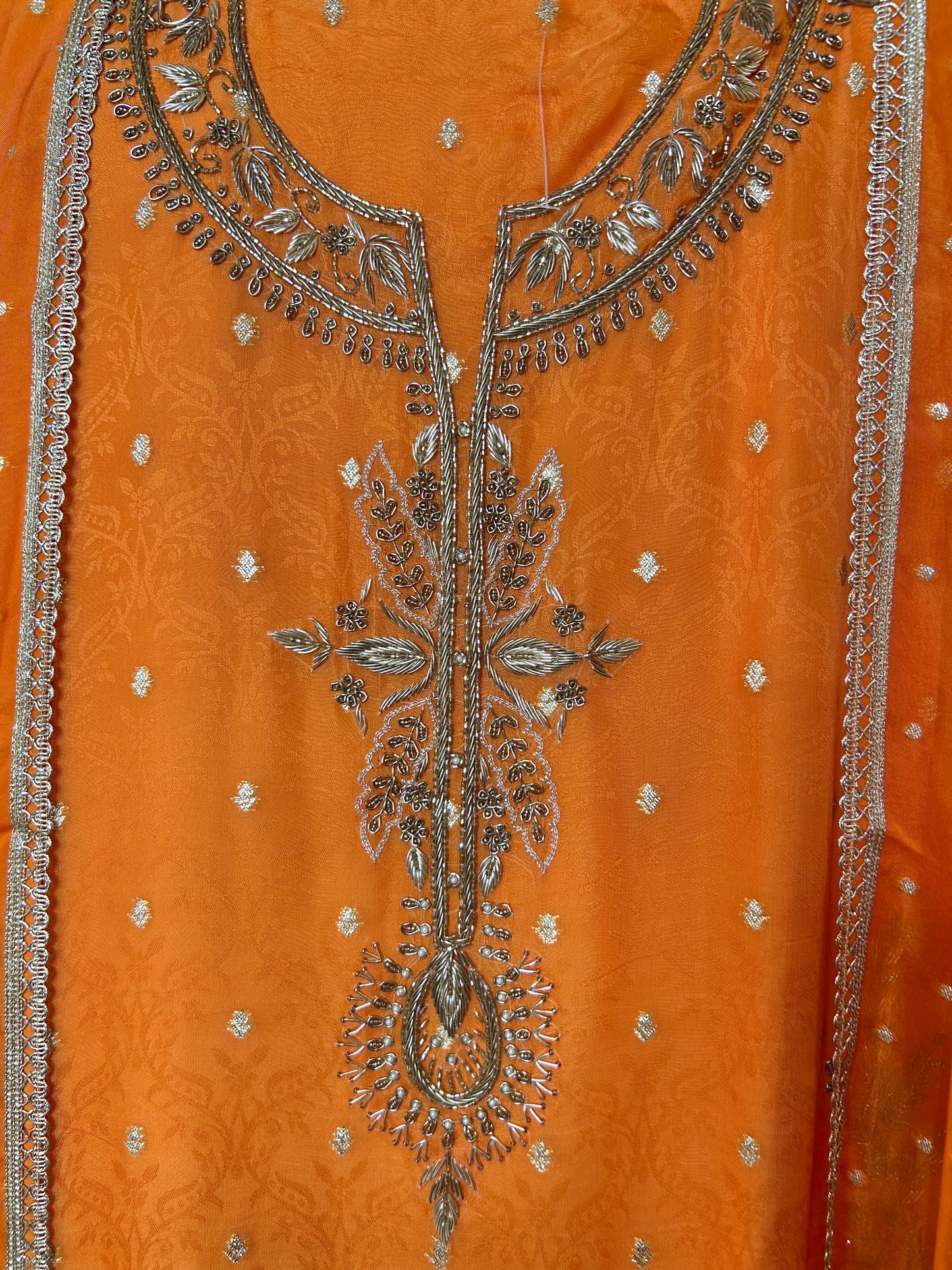 Saaz-e-Hunar (Orange)