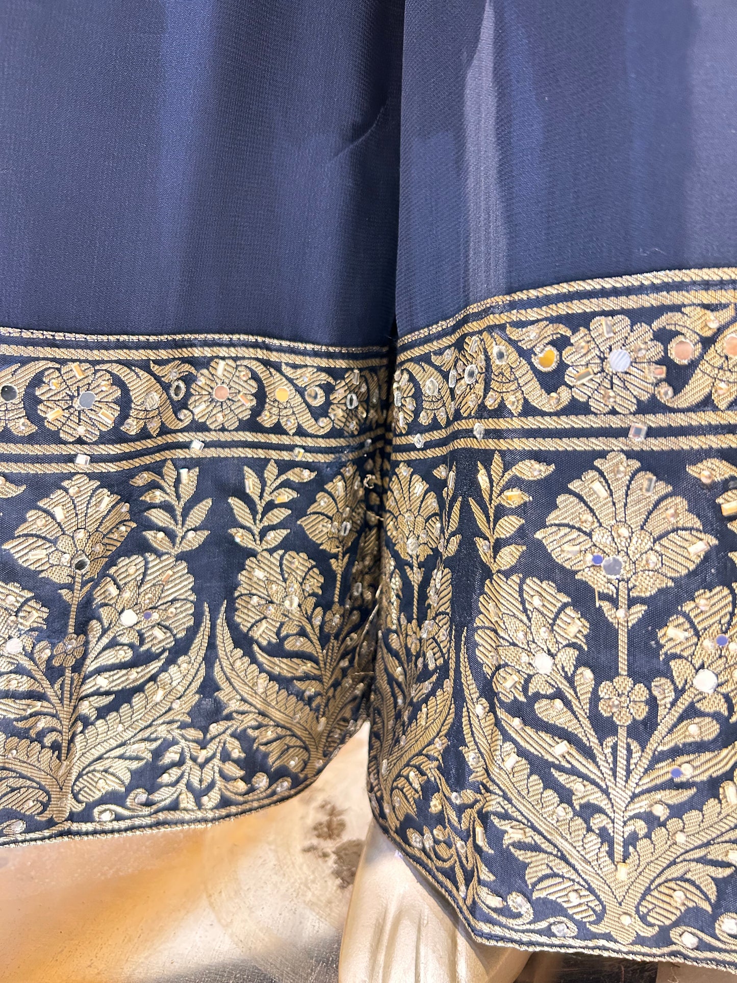 Rajsi Kashi Anarkali
