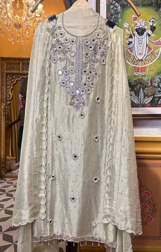 Zareesha-é-Noor (Green)