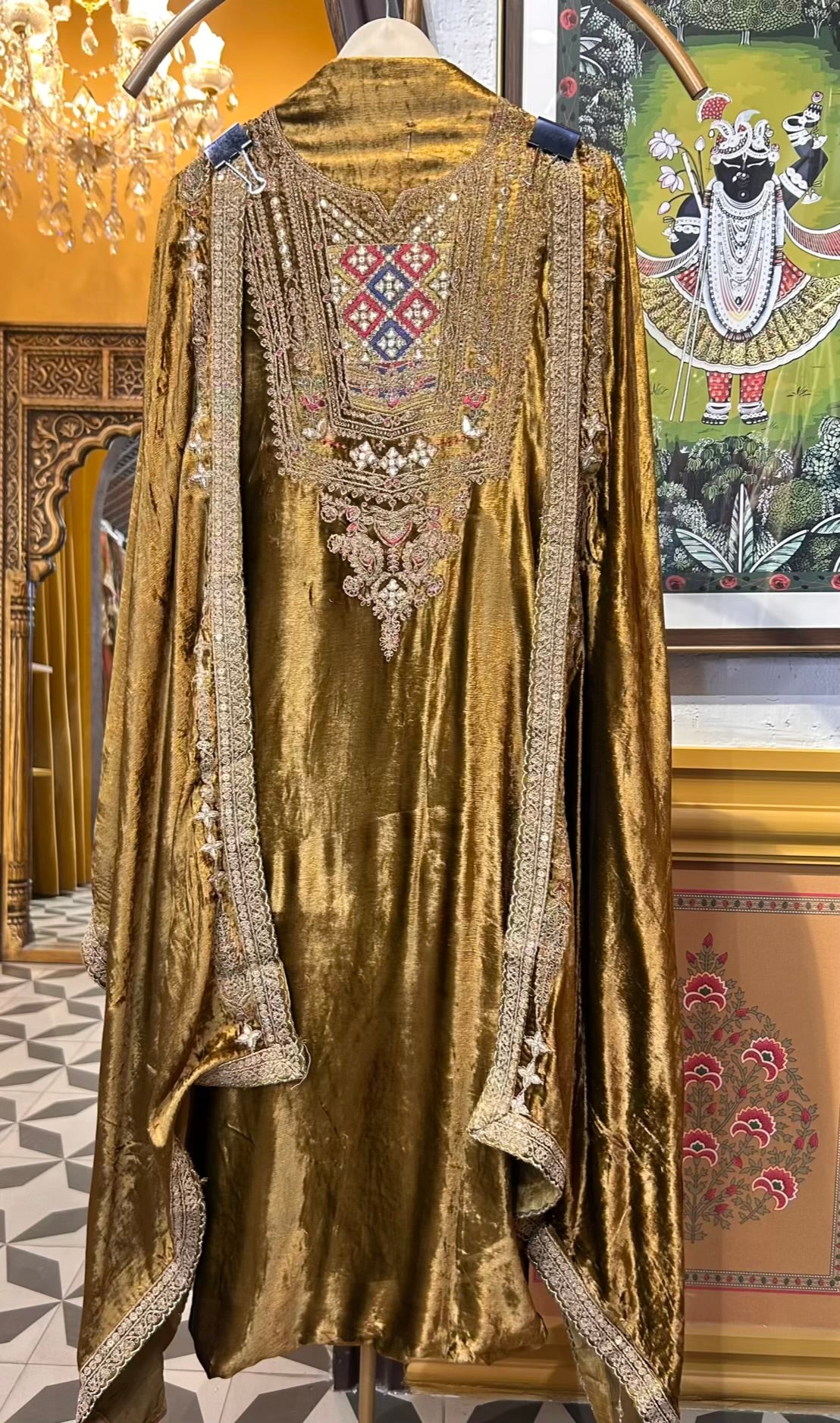 Naaz-é-Velvet Suit (Mustard)