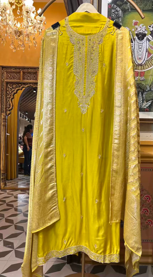 Ziyaara Silk Suit (Yellow)