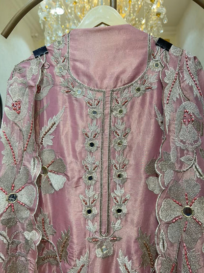 Noorika Sheesha Pearl Suit (Pink)
