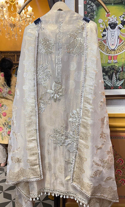 Zarfeen Banarasi Suit
