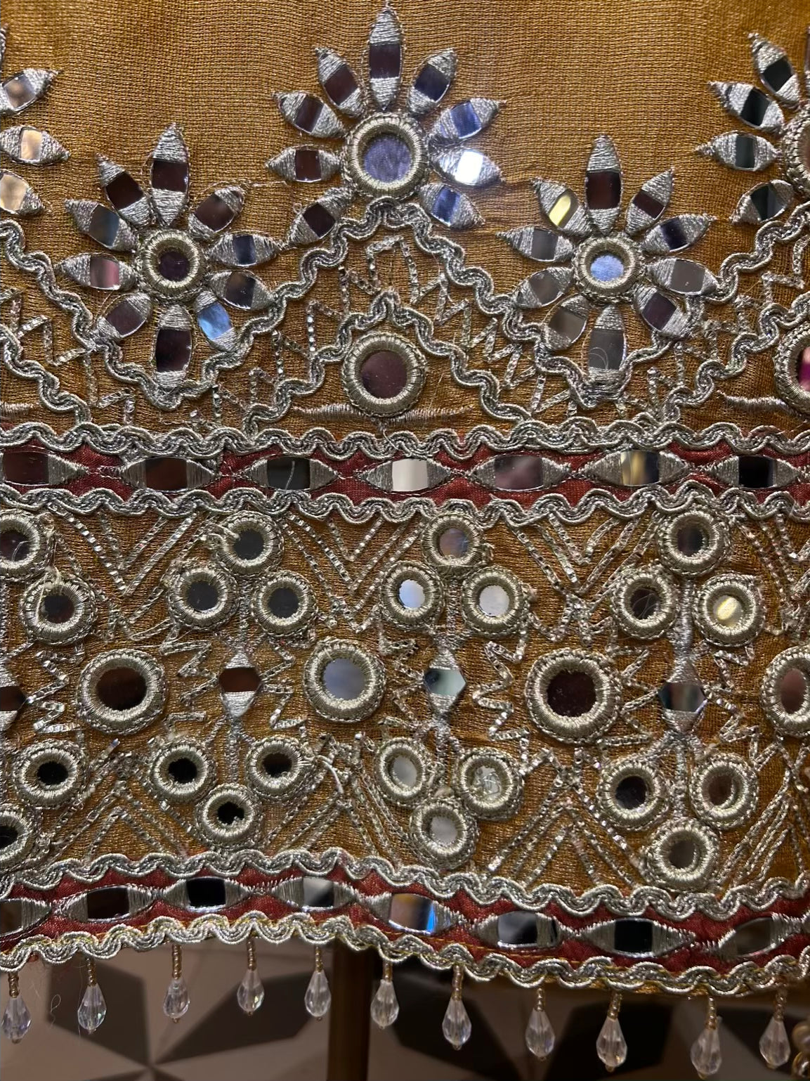 Raina-é-Noor (Yellow)