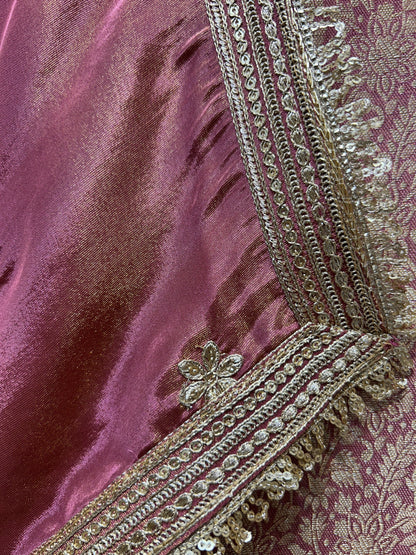 Noorayra Pita Zari Banarasi Suit (Pink)