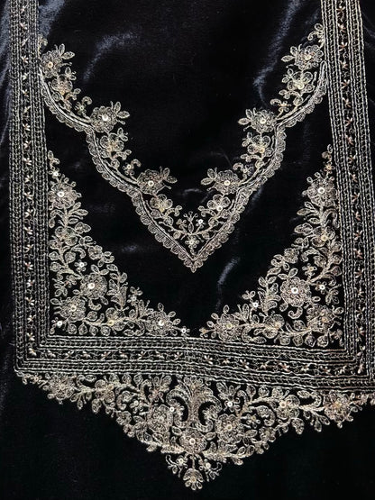 Hoorain-é-Velvet Suit (Black)