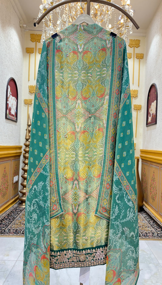Noorziva Bloom Suit