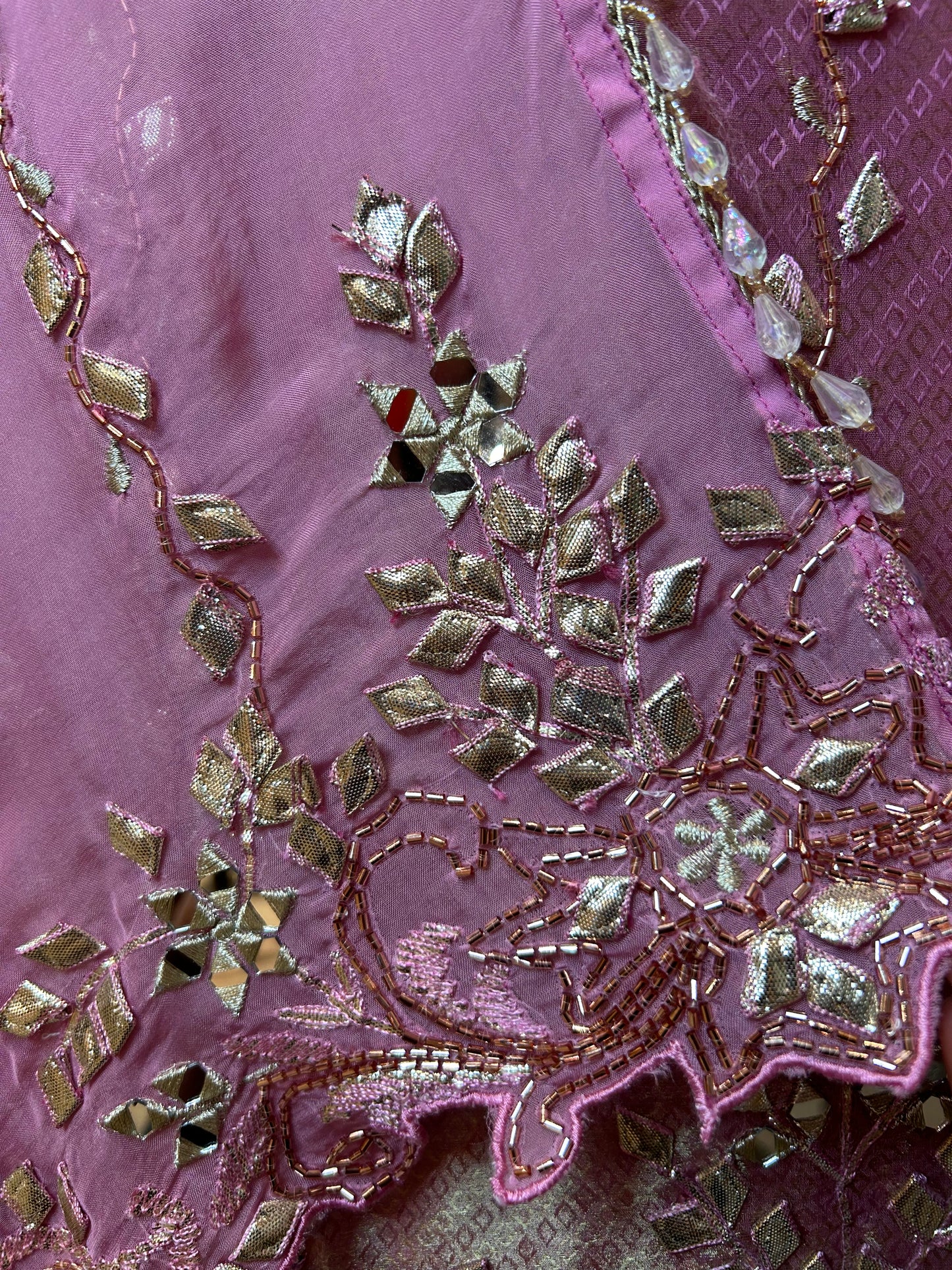 Saanvari Shimmer Organza Suit (Lavender)