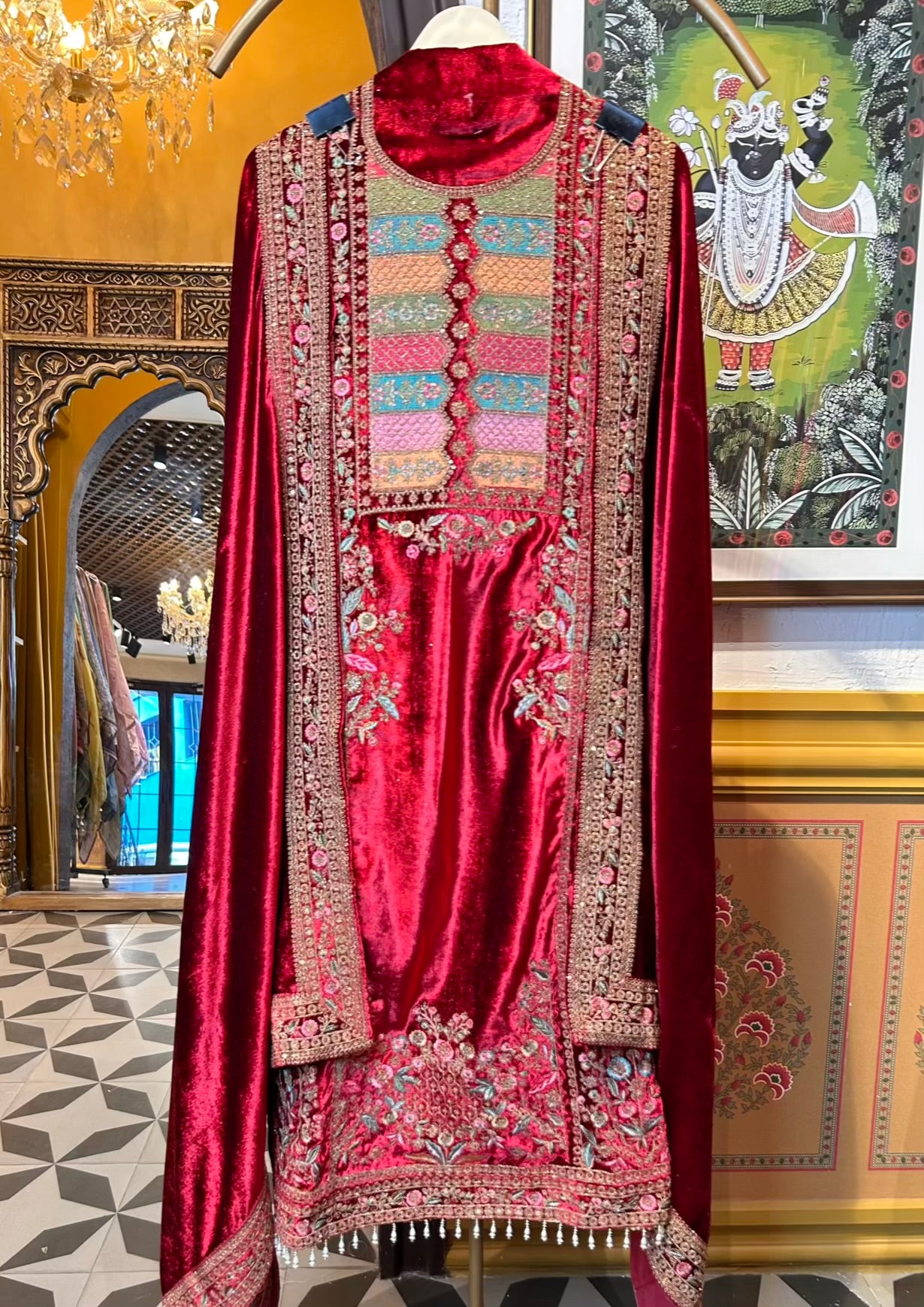 Ferozara Velvet Suit (Red)