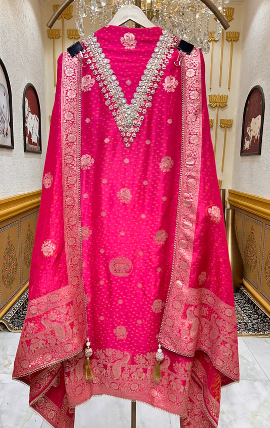 Afsara Banarasi Taj Suit (Magenta)