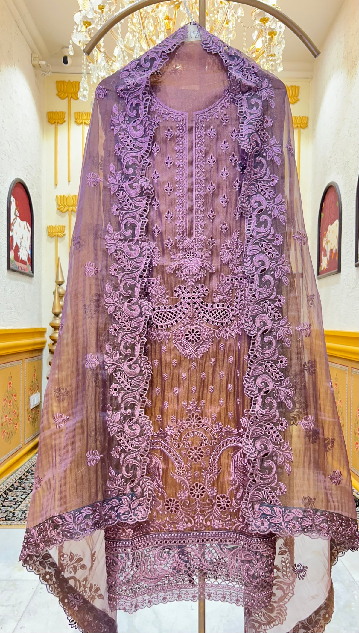 Mehvira Pakistani Suit