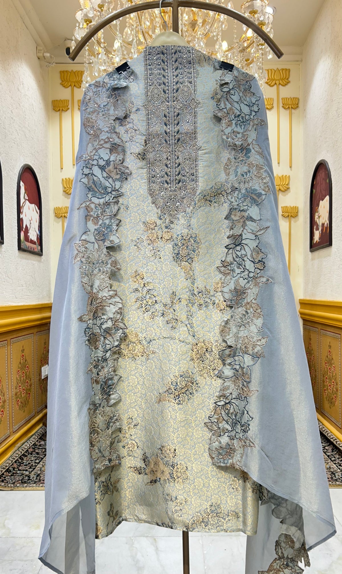 Banar Noor Suit