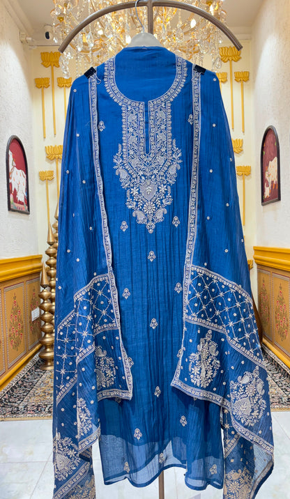 Sutrika Mul Suit