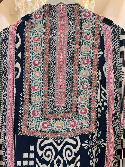 Sarvani Ikkat Tara Suit (Black)