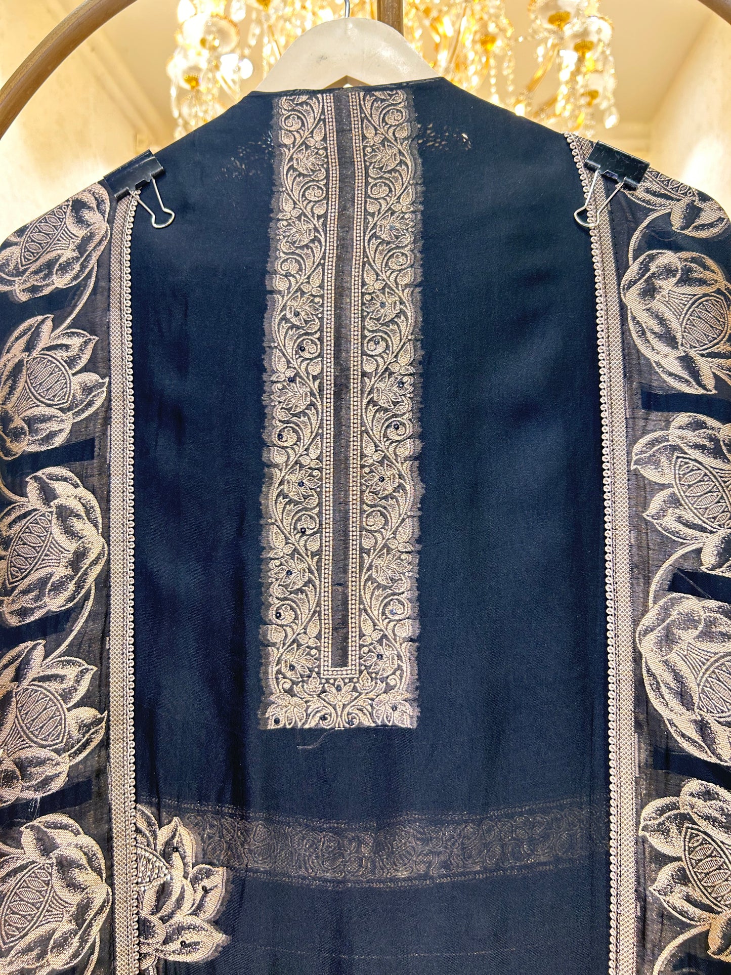Gauhar Kashi Suit