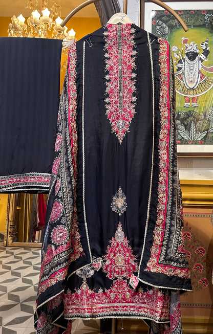 Aurisse Royale Crêpe Suit