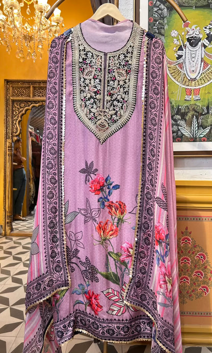 Mehira-é-Gul (Lavender)