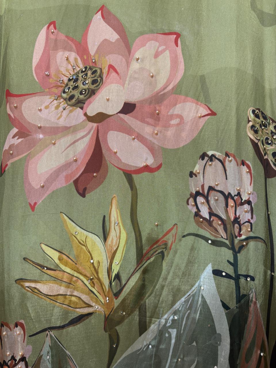 Silken Raag Suit