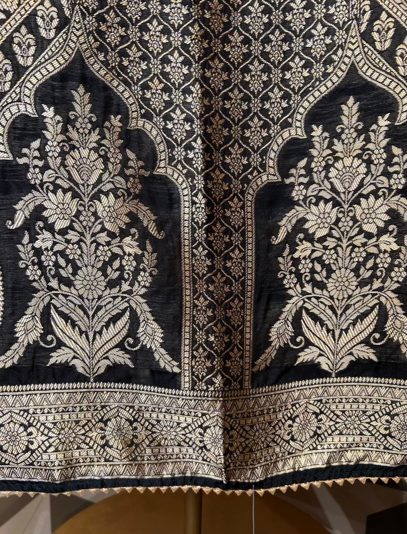 Zehn-e-Riwaayat (Black)