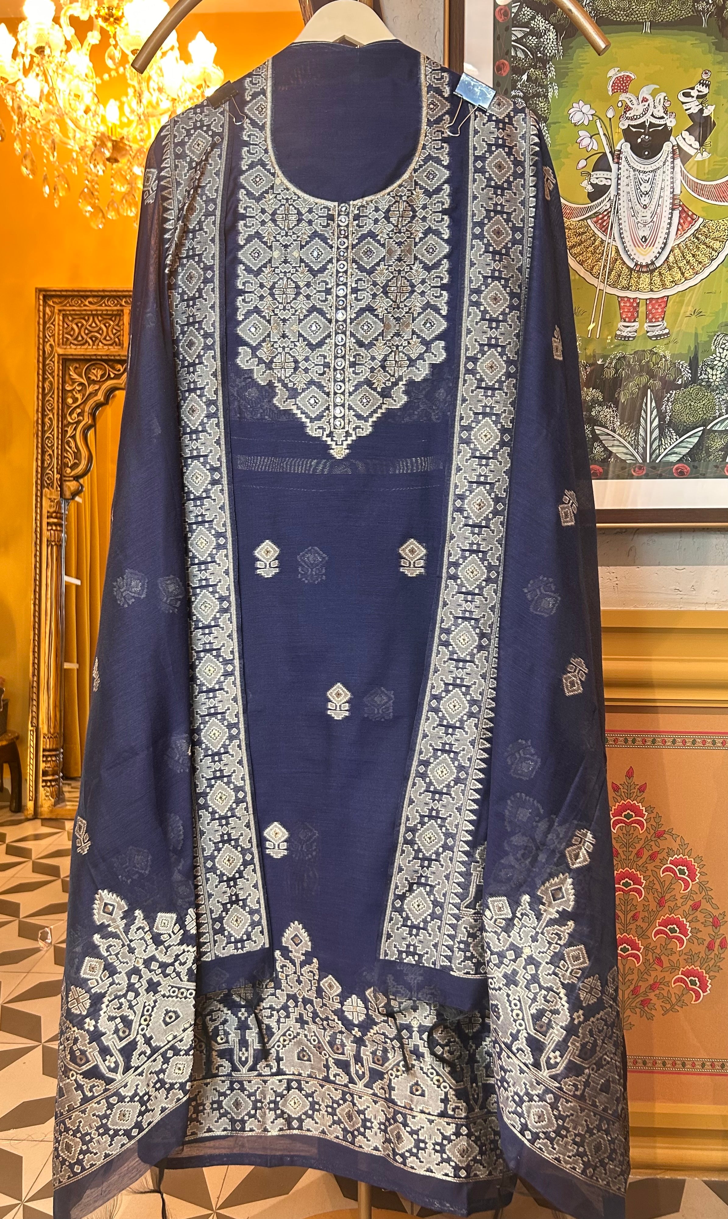 Nayra Jamdhani Suit (Blue)