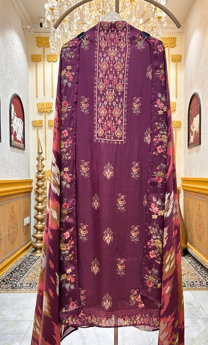 Satiné Pearl Bloom Suit