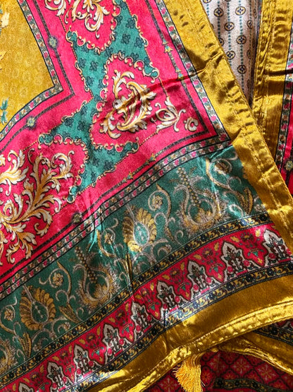 Zaylira Velvet Suit (Yellow)