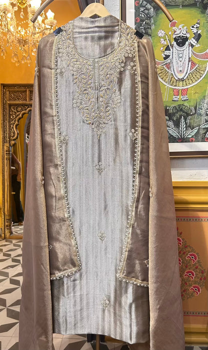 Zar-e-Gulshan (Silver Grey)