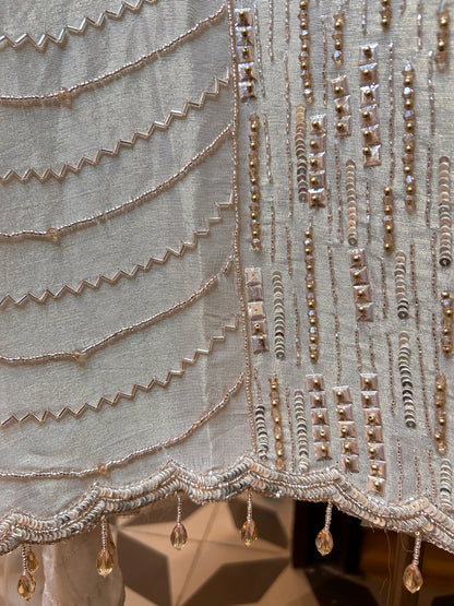 Taarini Ivory & Gold Suit
