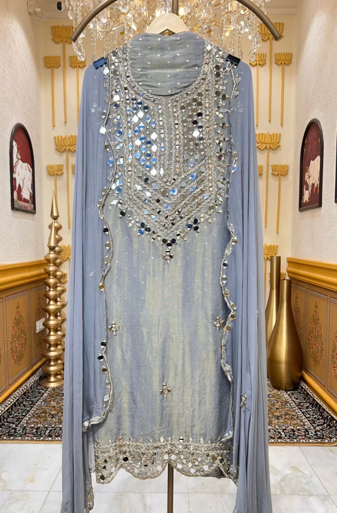 Zarfeena Aaina Suit (Grey)