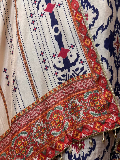 Mehrunisa Silk Suit (Ivory & Blue)