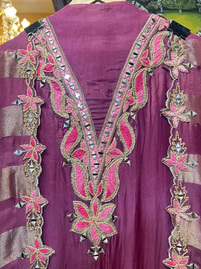 Zareen-é-Tasveer (Lavender)