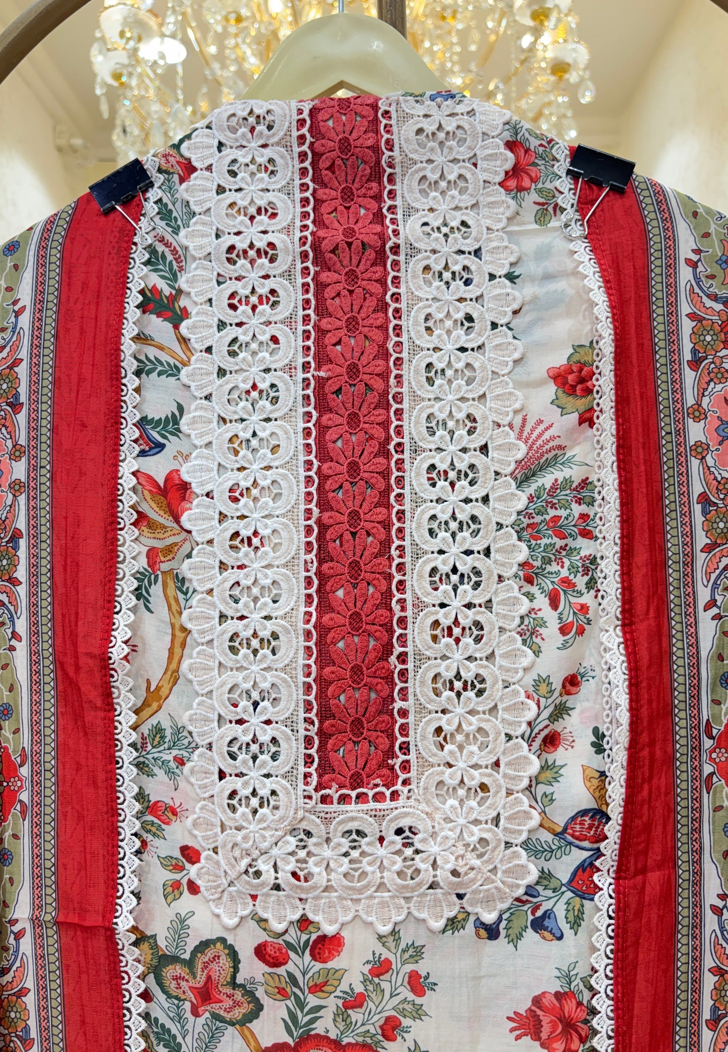 Gulraiz Mul Suit