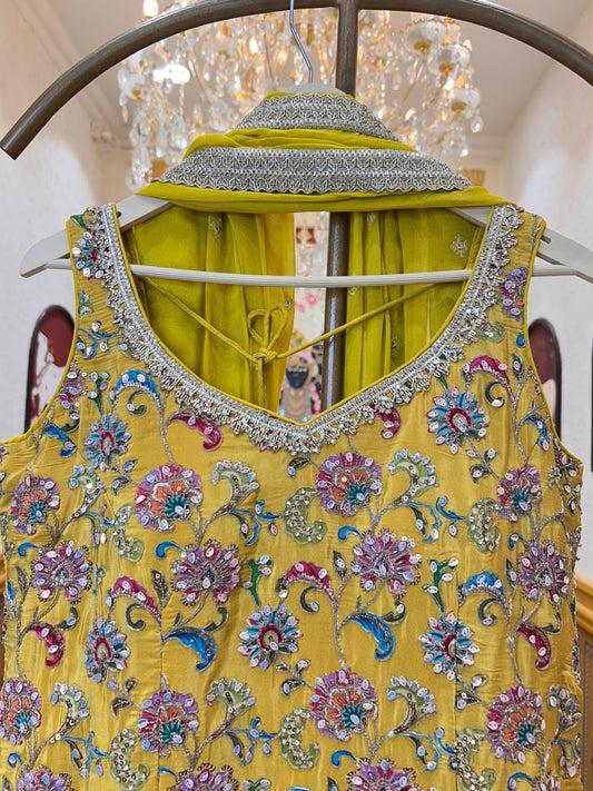 Neysa Zari Farshi Set