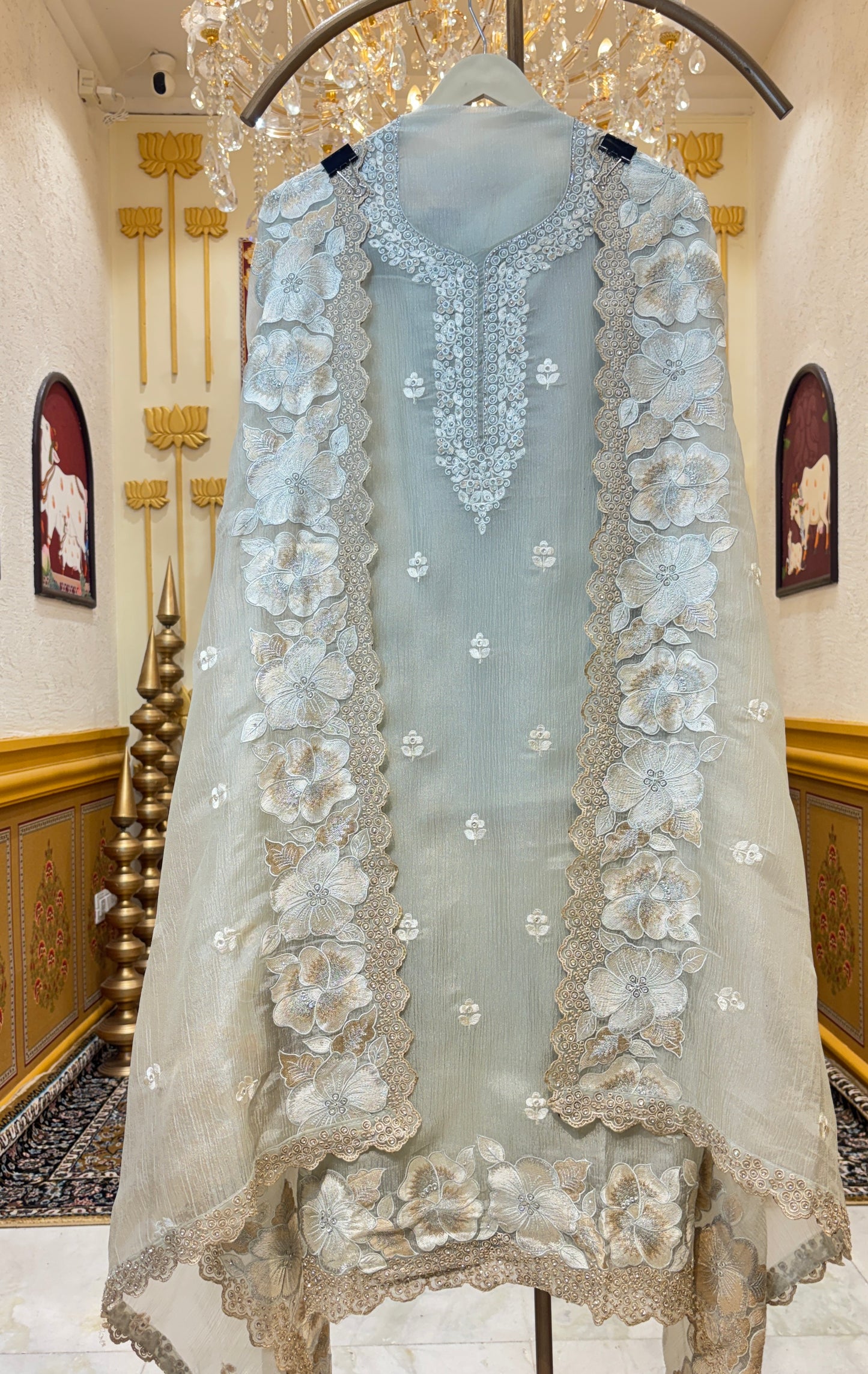 Mahira Stonecraft Suit