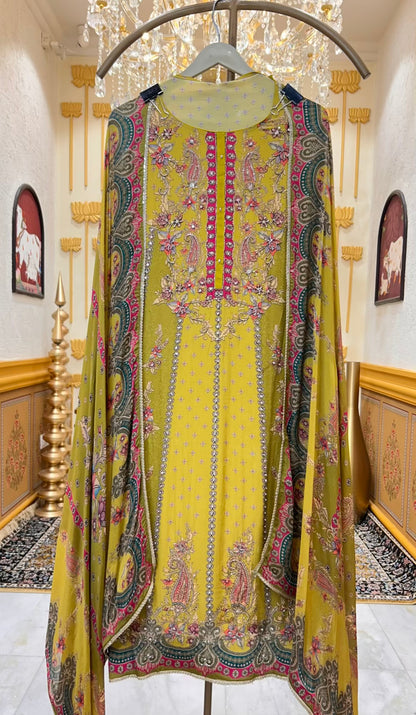 Avnira Crepe Suit (Yellow)