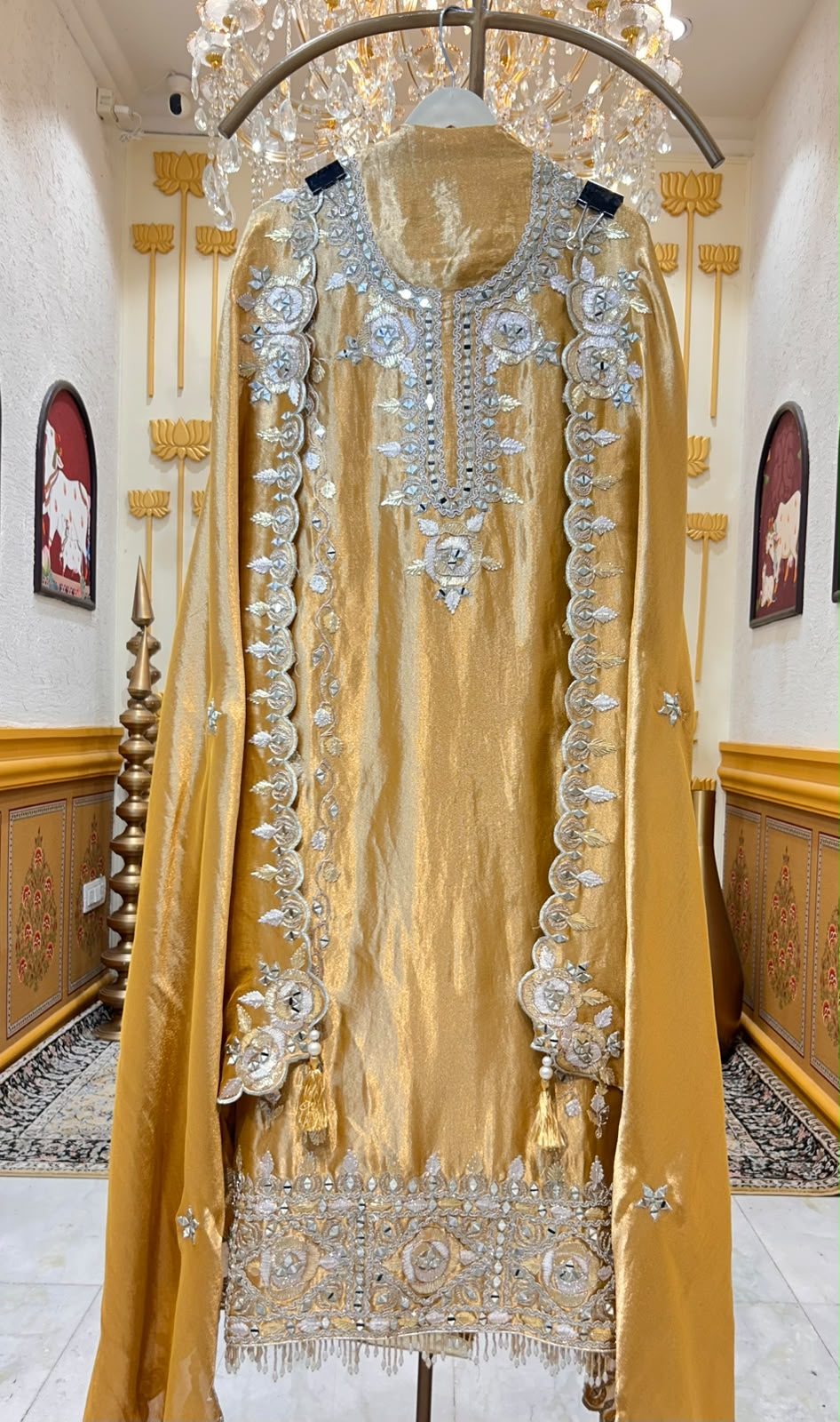 Zar Afshan Organza Suit